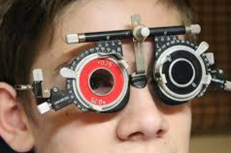 Childrens eye exams before school
