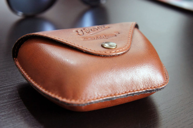 Folding case persol